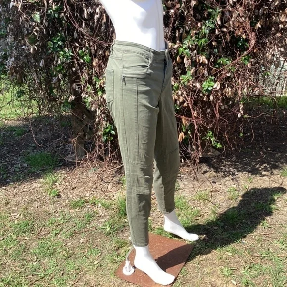 H&M L.O.G.G. Cropped Olive Green Zipper Leg Jean Joggers - Picture 3 of 8